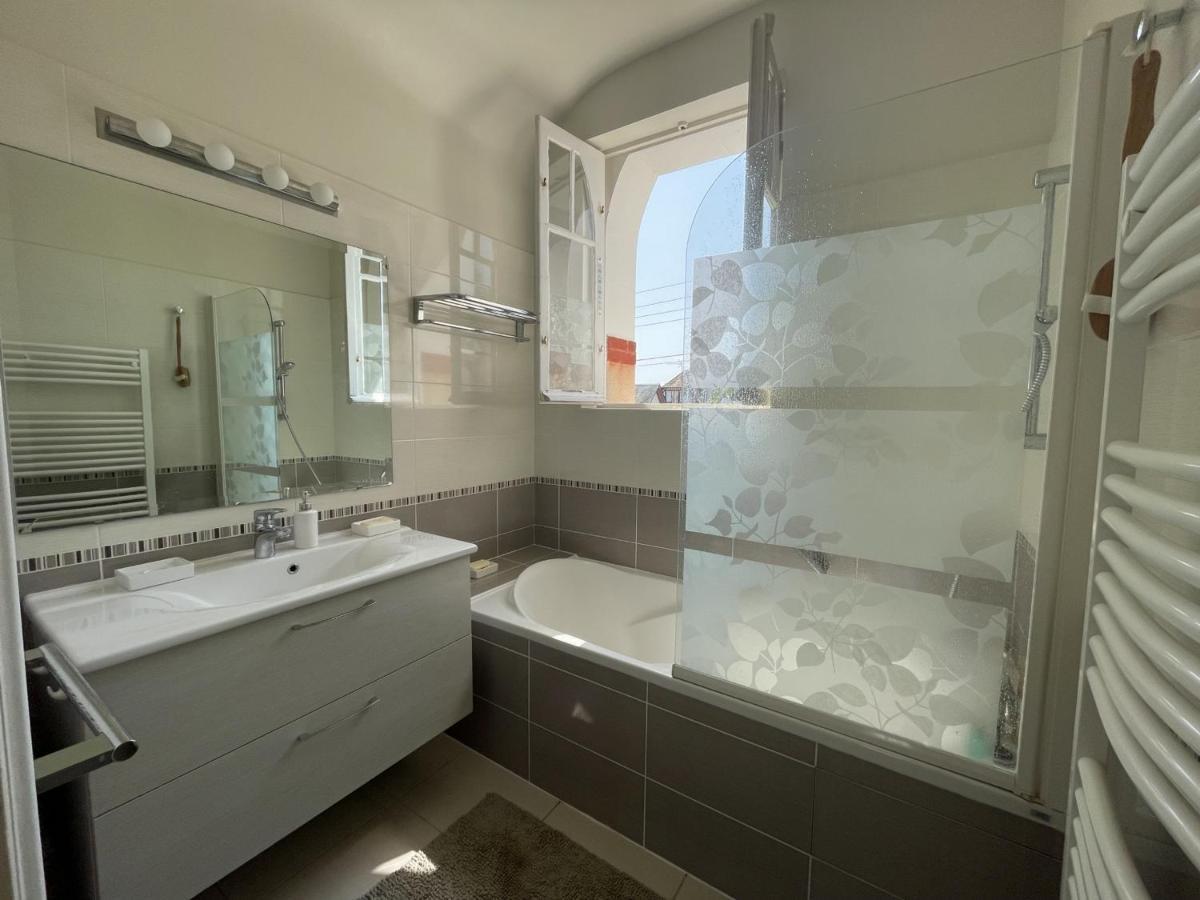 Villa Spacieuse A Cabourg, 200M Plage, Jardin, 5 Chambres, Parking, Menage Inclus - Fr-1-487-359 מראה חיצוני תמונה